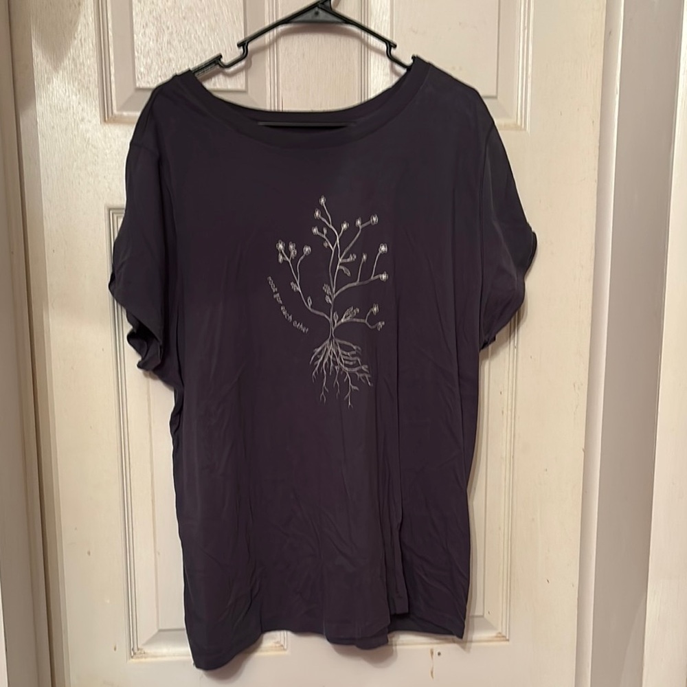 Universal Thread Black Relaxed Short Sleeve Tee